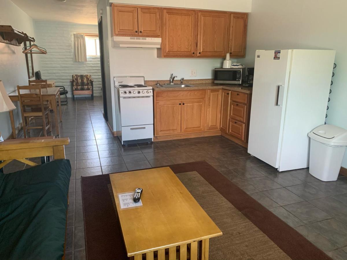 Dolores Mountain Inn Room photo